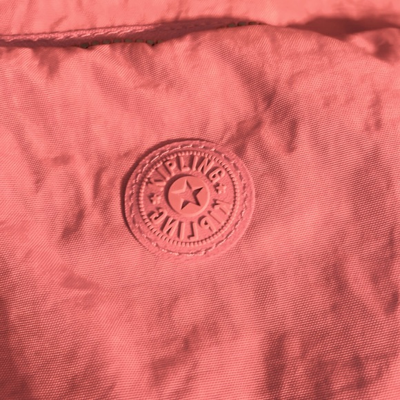 Kipling Ravier Backpack great gift idea - furry monkey keychain - Picture 2 of 7